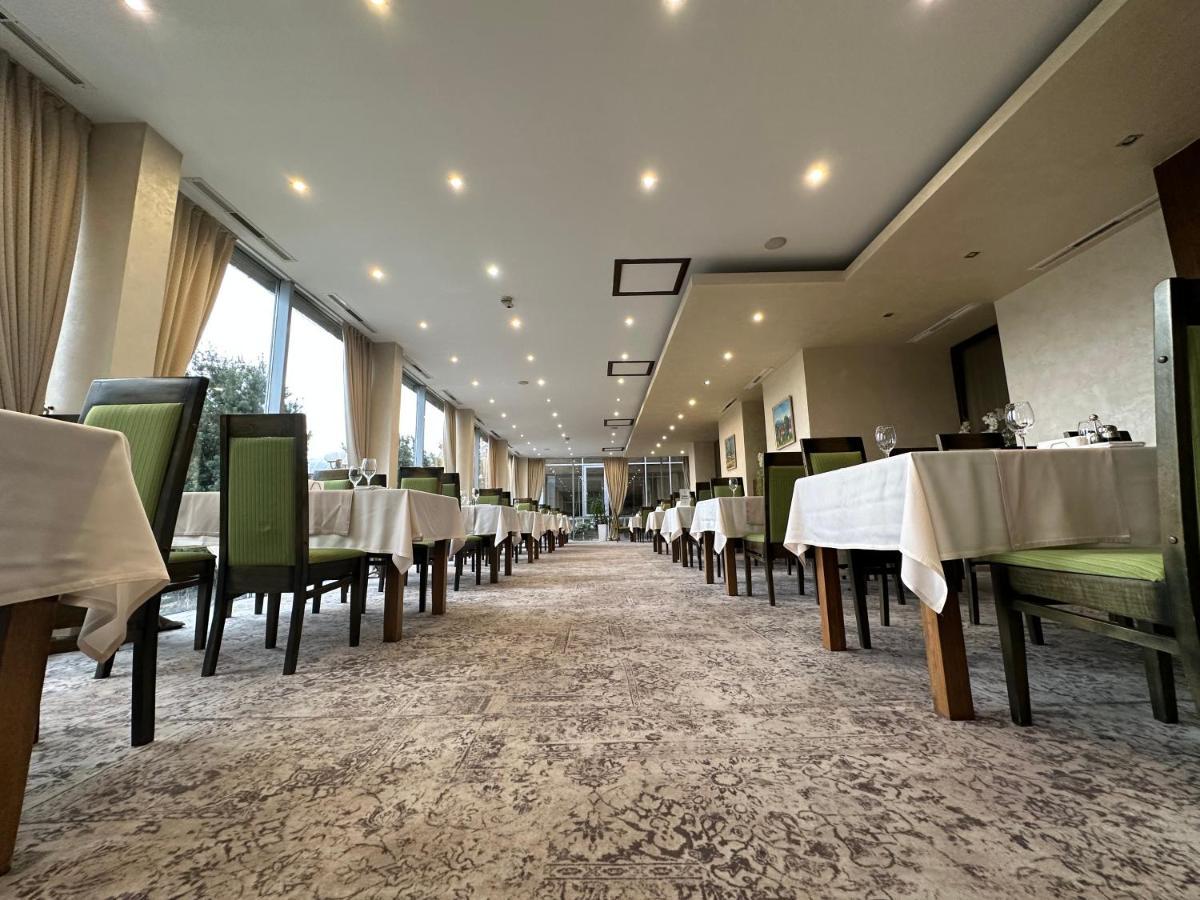 Apollo Wellness Club Hotel Sângeorgiu de Mureş Exterior foto