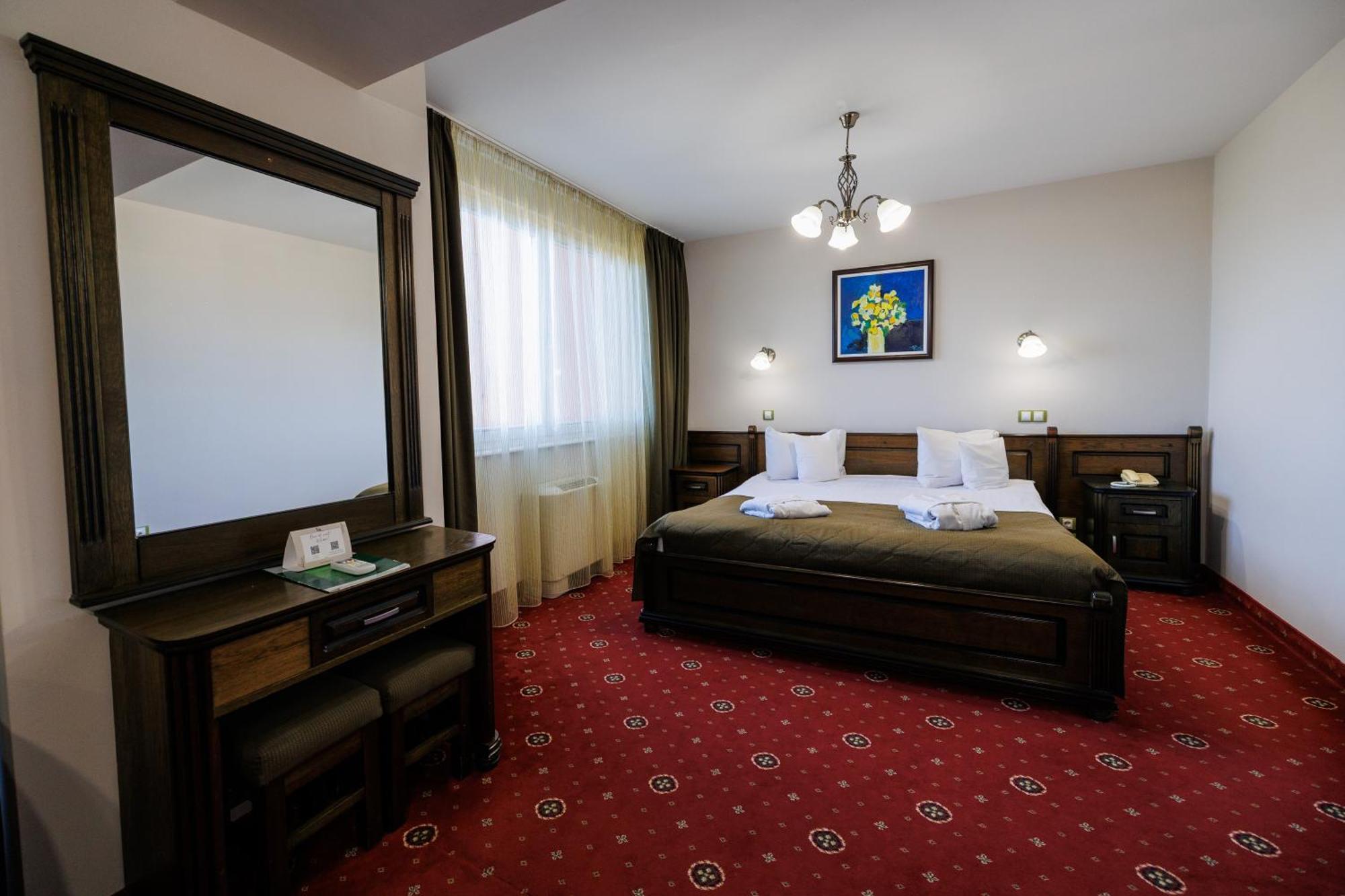 Apollo Wellness Club Hotel Sângeorgiu de Mureş Exterior foto