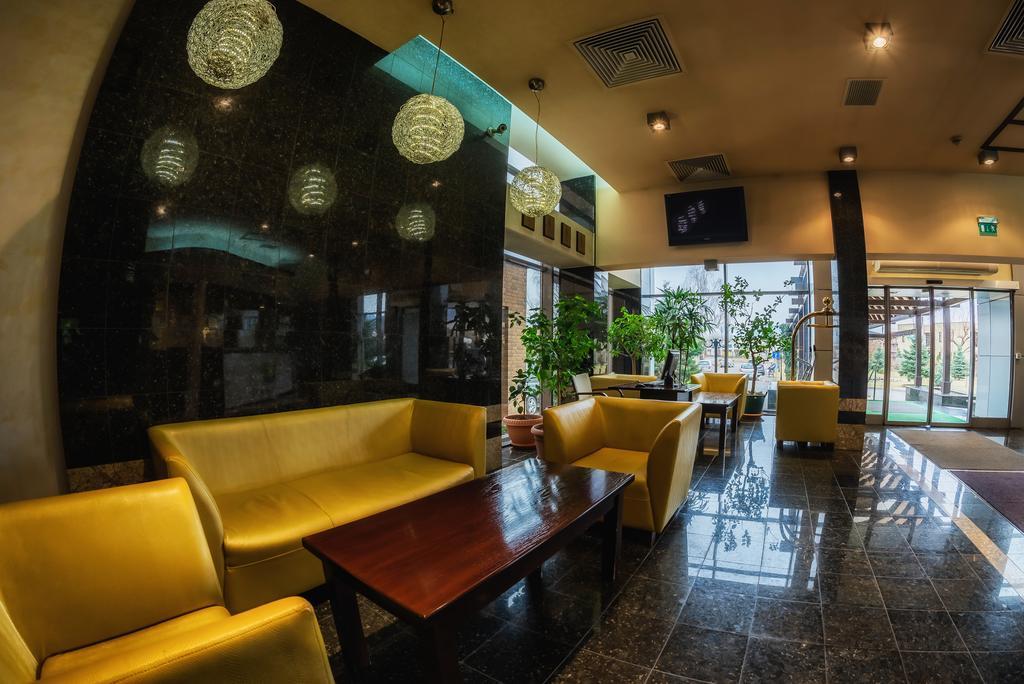 Apollo Wellness Club Hotel Sângeorgiu de Mureş Exterior foto