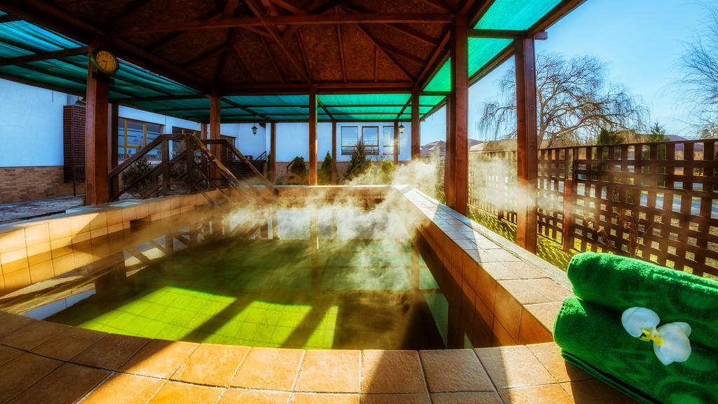 Apollo Wellness Club Hotel Sângeorgiu de Mureş Exterior foto
