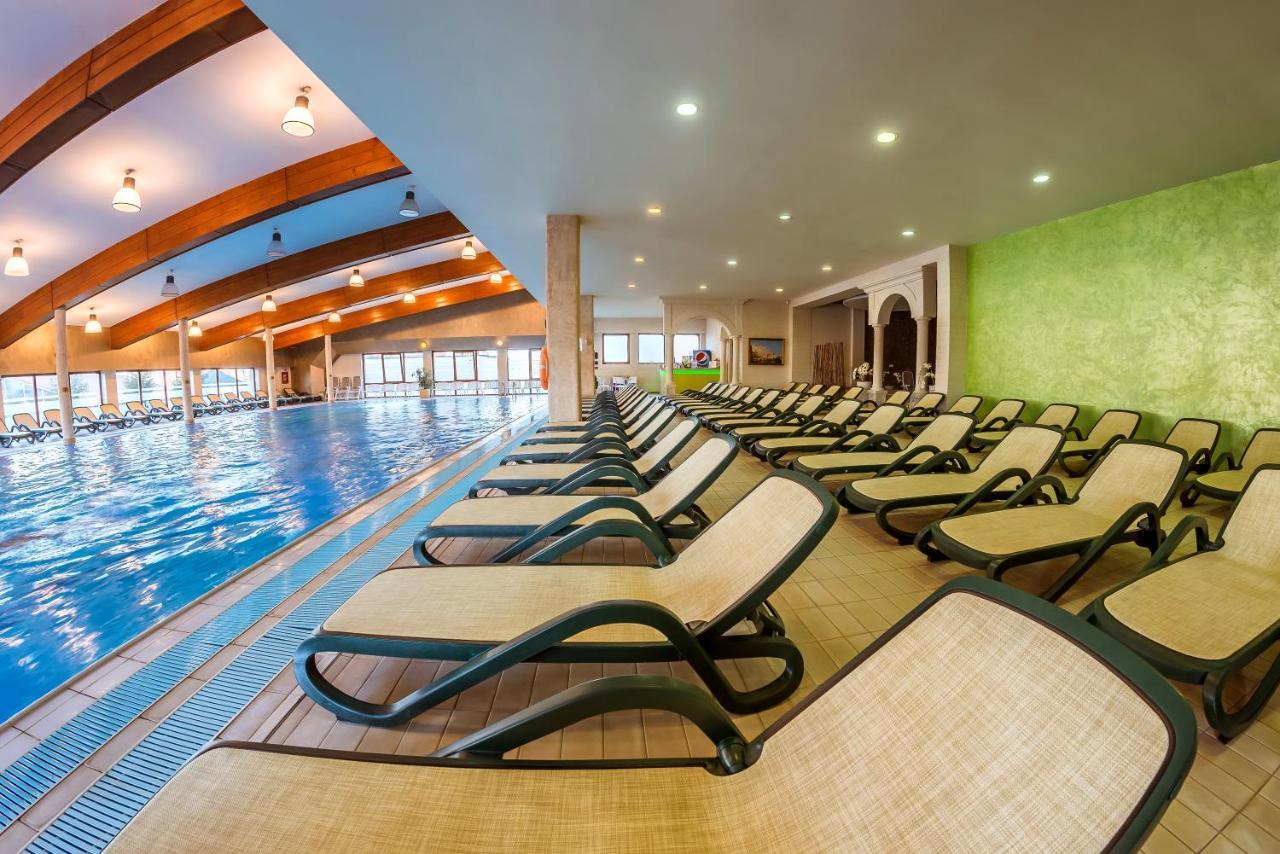 Apollo Wellness Club Hotel Sângeorgiu de Mureş Exterior foto